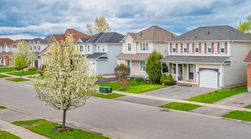 houses-on-street